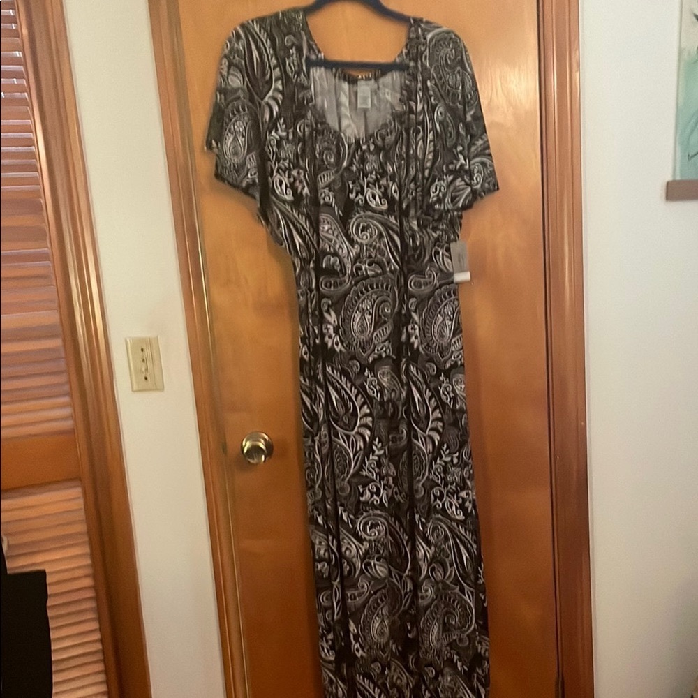 Catherines Black and White  Maxi Dress